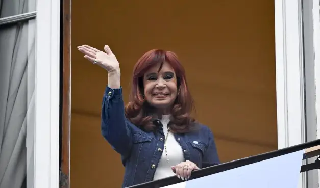 Este martes en Posadas habrá un banderazo por CFK