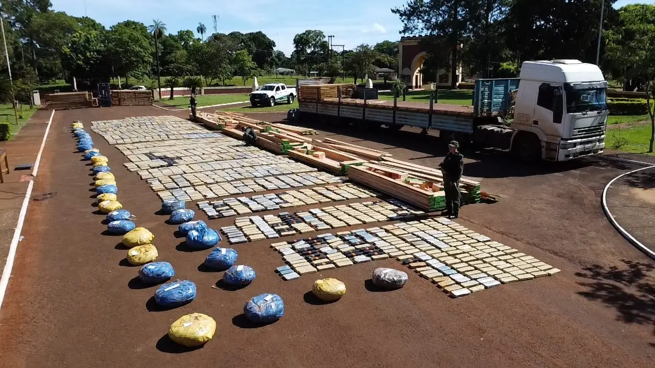 Hallaron más de dos toneladas de droga en una carga de madera