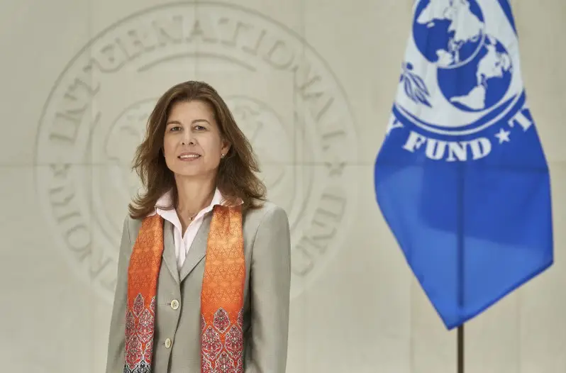 Funcionaria deja el FMI por el acuerdo con Milei
