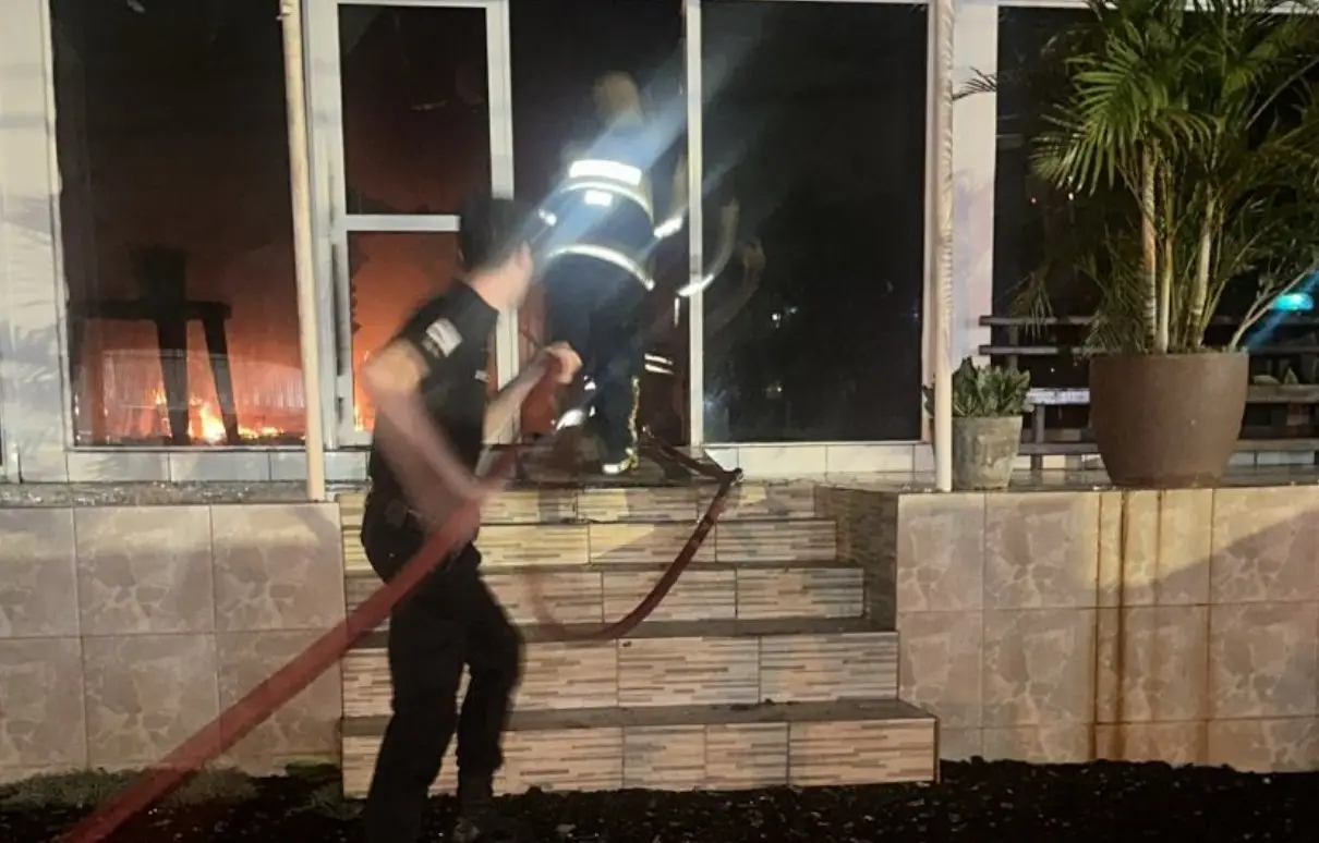 El Soberbio: investigan incendio en una funeraria