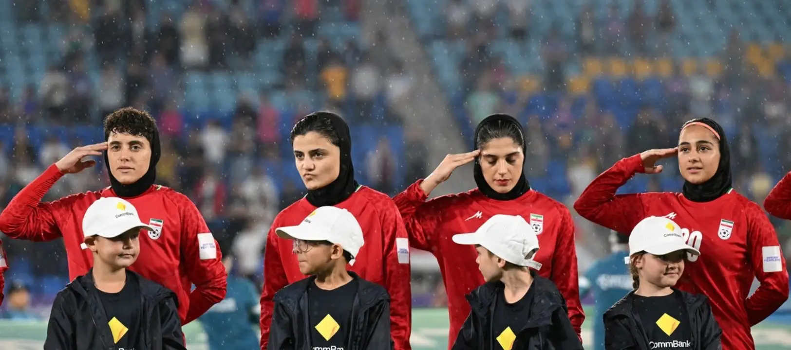 Australia les ofreció asilo a las futbolistas de Irán que no cantaron el himno