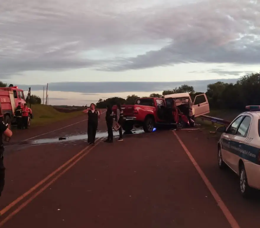 Apóstoles: Un septuagenario murió tras una colisión entre camionetas