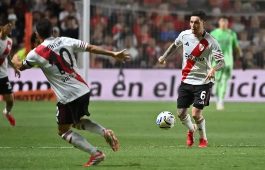 River cayó ante Argentinos y suma tres partidos sin triunfos
