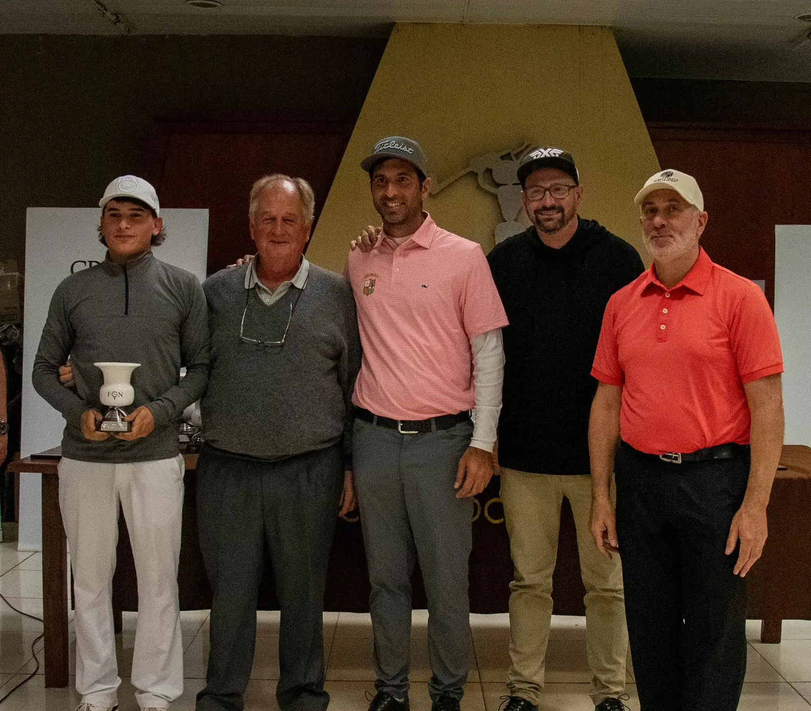 El Tacurú en lo más alto del golf del nordeste