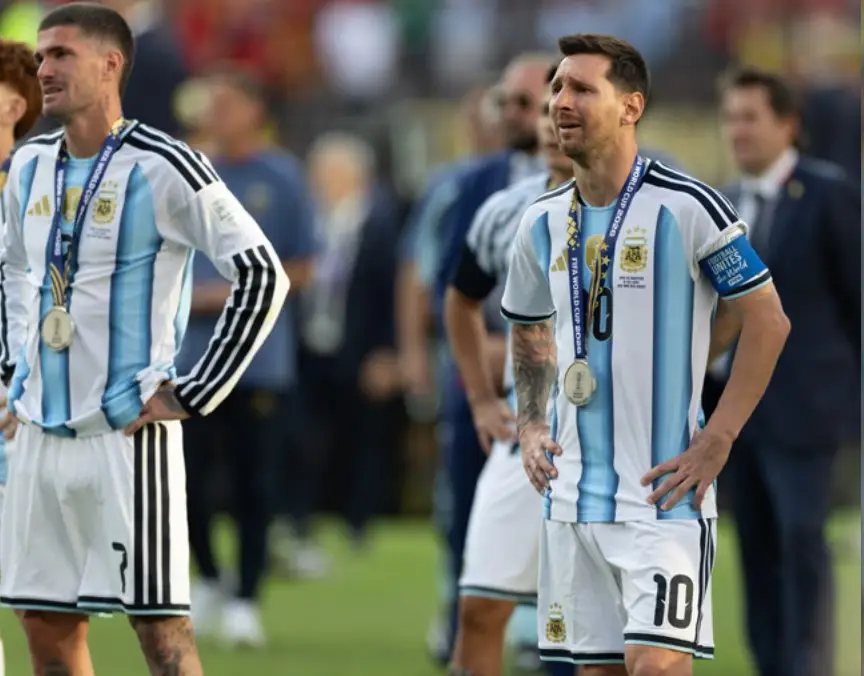 La Selección argentina regresa al país, pero sin Messi