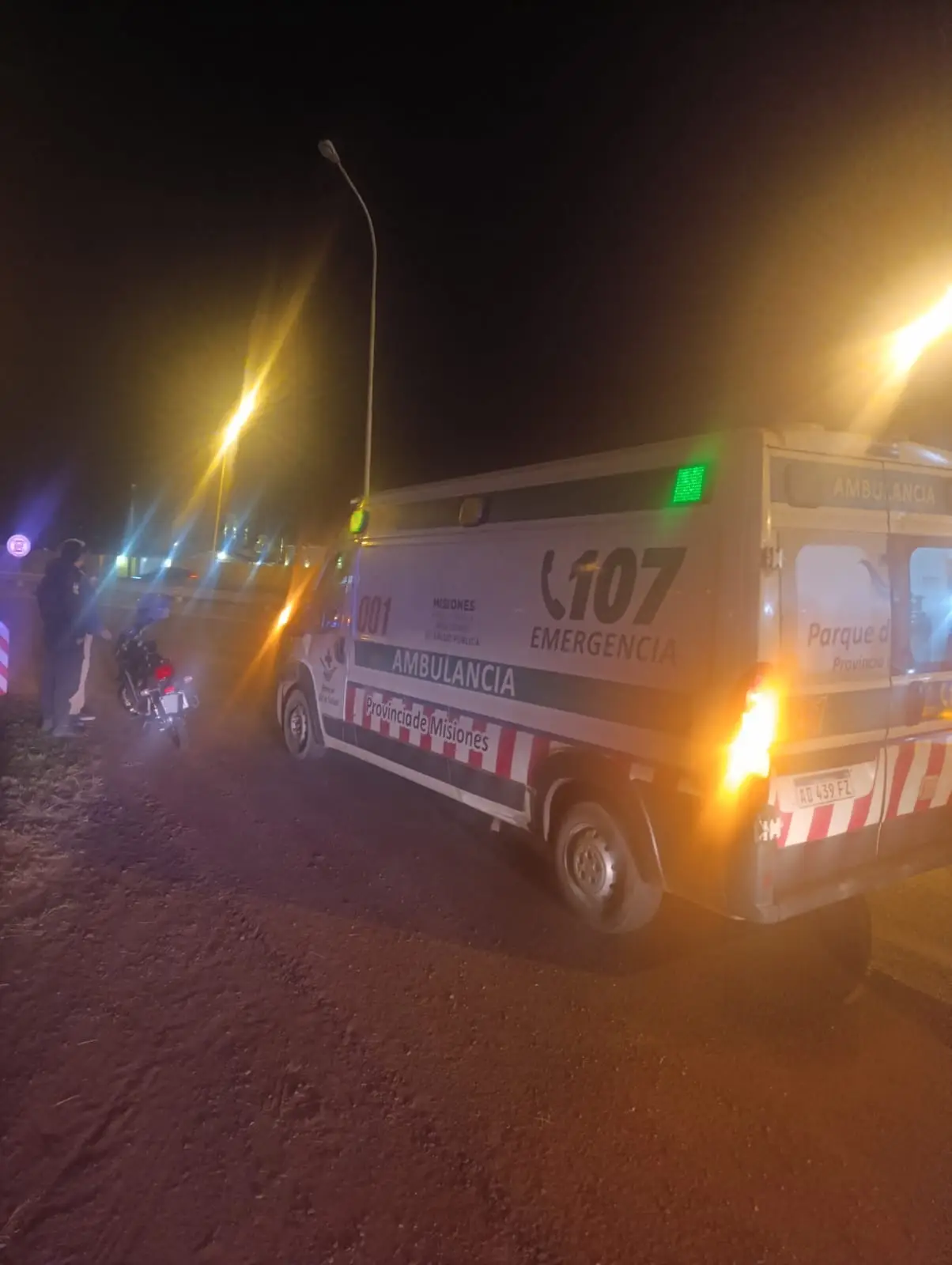 Buscan al conductor que atropelló a un motociclista