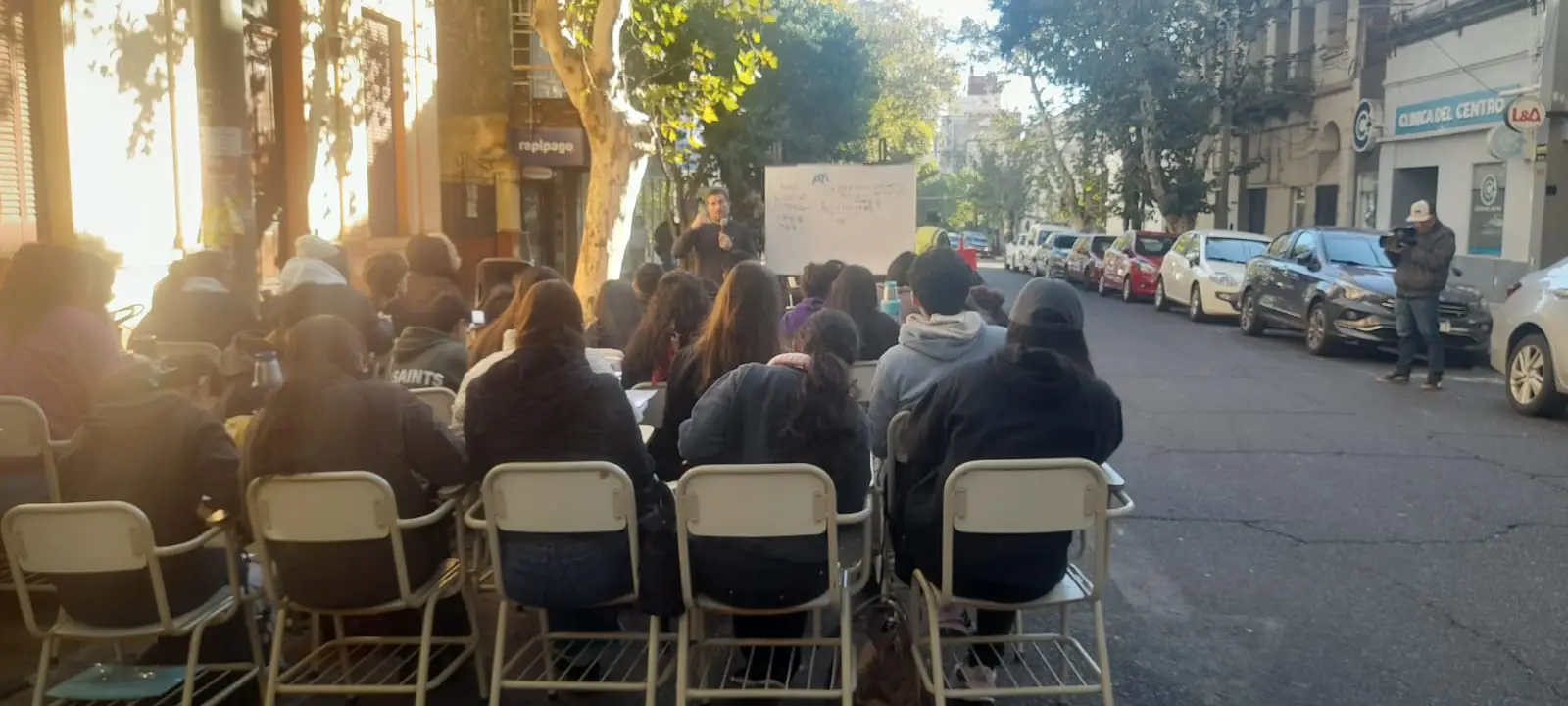 Clase pública y paro activo en la UNAM: “Si se sigue desfinanciando, no va a quedar otra alternativa para quien quiera estudiar una carrera universitaria, que irse a una privada”