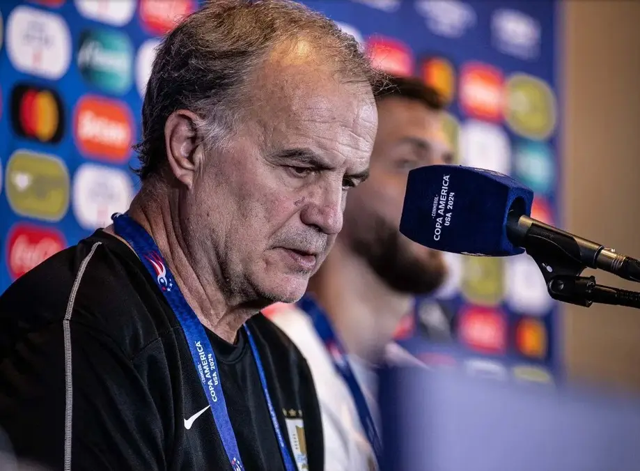La última charla de Bielsa con el plantel de Uruguay