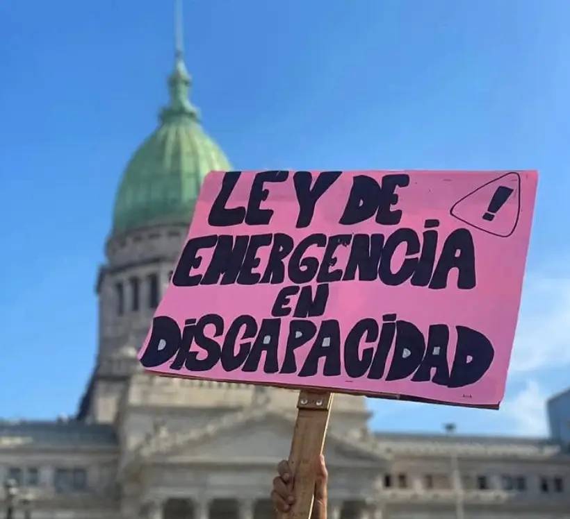 Reglamentan la ley de emergencia en discapacidad: qué cambia