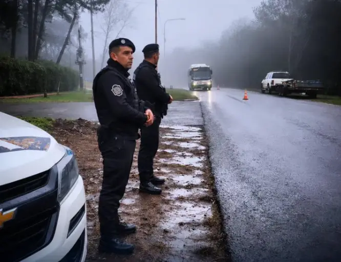 Ante las lluvias y la escasa visibilidad, refuerzan controles viales en la Provincia