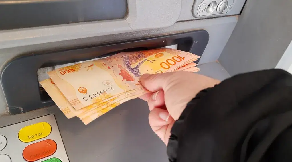Passalacqua confirmó la fecha de pago a los estatales
