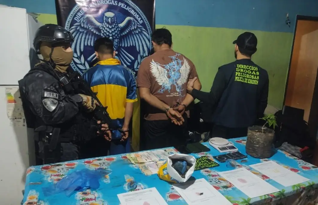 Secuestro millonario de droga fraccionada en el barrio A 3-2 de Posadas