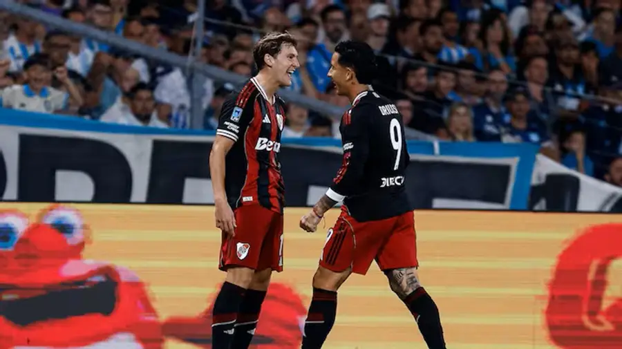 River le ganó a Racing por 2-0, sigue invicto en el ciclo Coudet