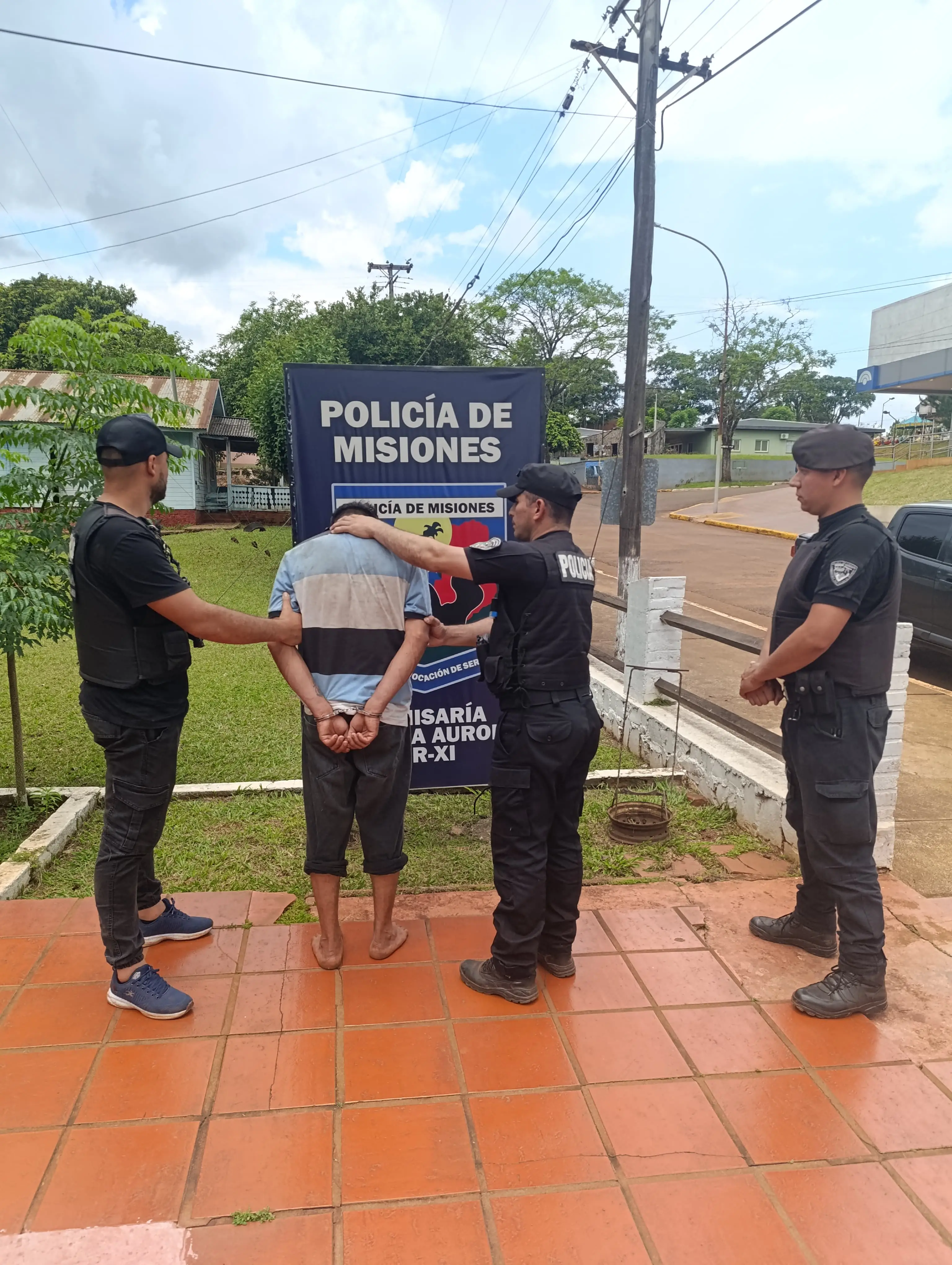 Colonia Aurora: Pelea por su vida un adolescente apuñalado