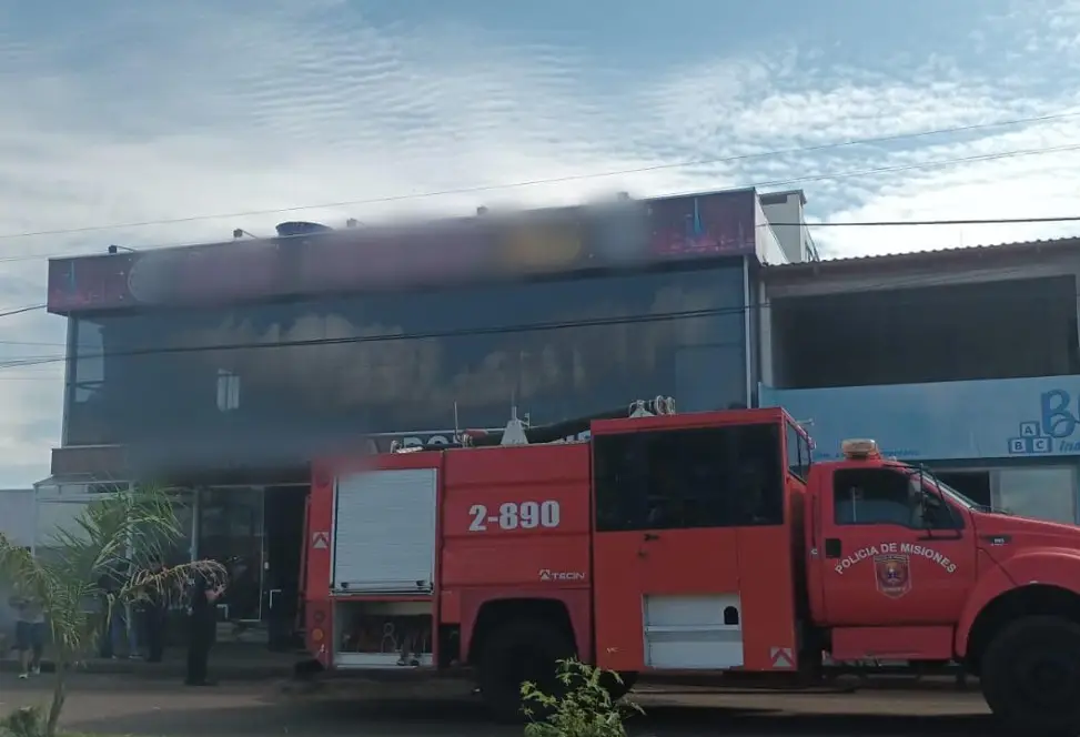 Bernardo de Irigoyen: controlan principio de incendio en un restaurante