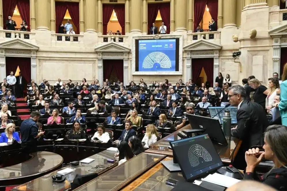 Diputados aprobó la Reforma Laboral, que vuelve al Senado con cambios