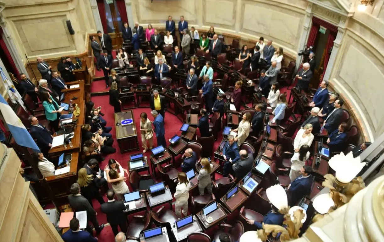 Con el voto de los tres misioneros, el Senado aprobó la reforma laboral de Milei