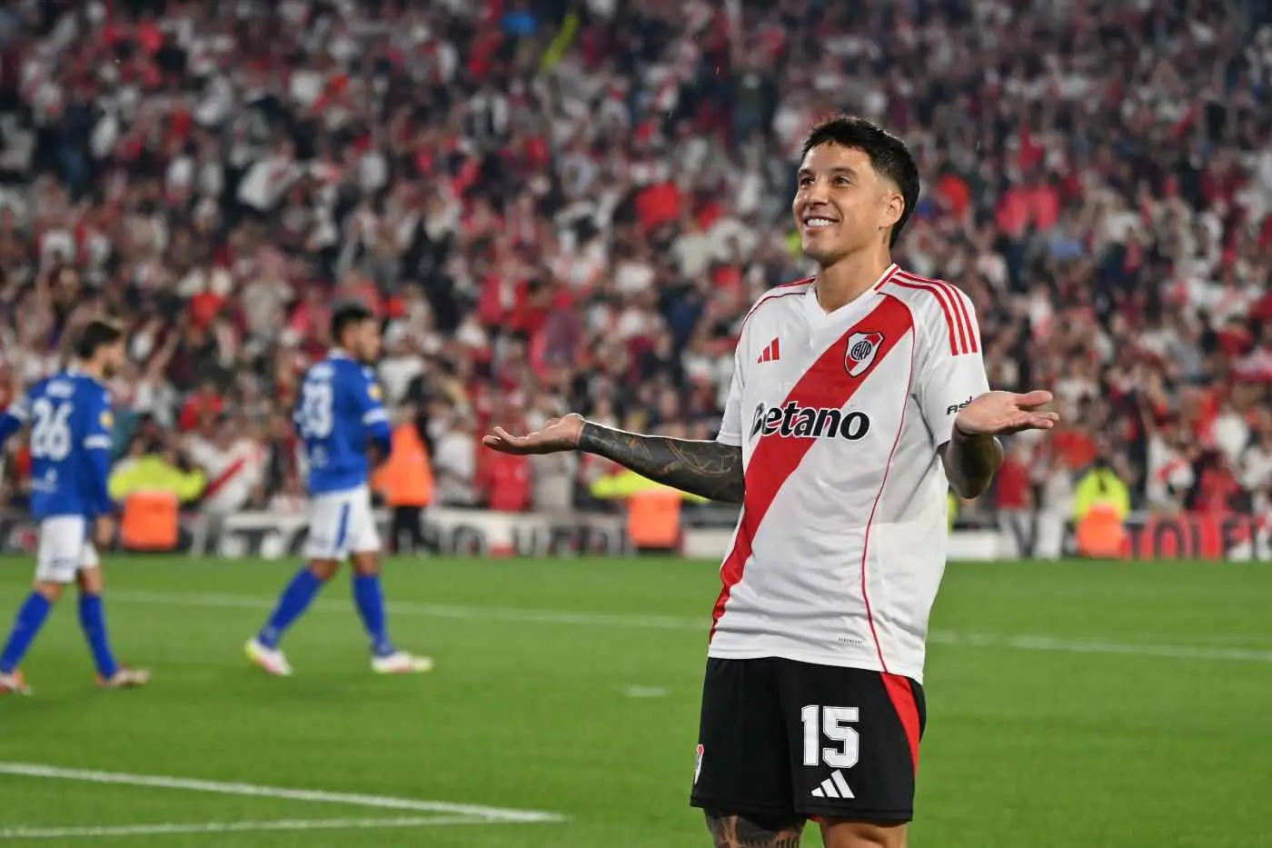 River goleó a Vélez y terminó segundo en la Zona B