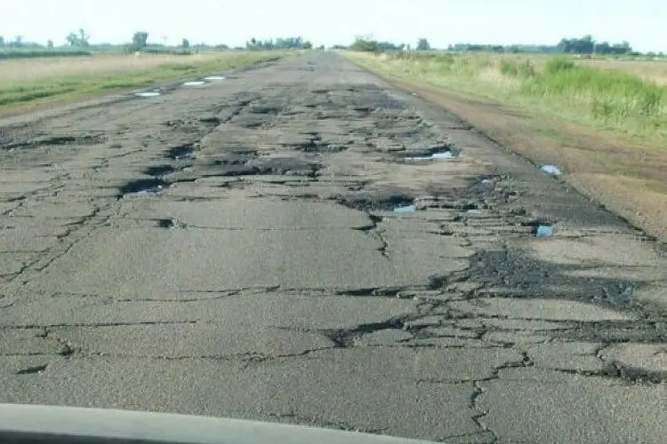 Buscan transferir a las provincias parte del ICL para arreglar las rutas
