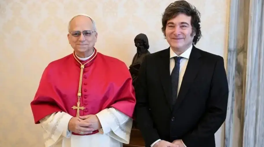 Milei se reunió con el papa y aseguran que visitará la Argentina