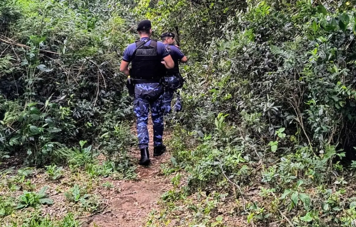 Mujer fue herida de un disparo y el sospechoso permanece prófugo