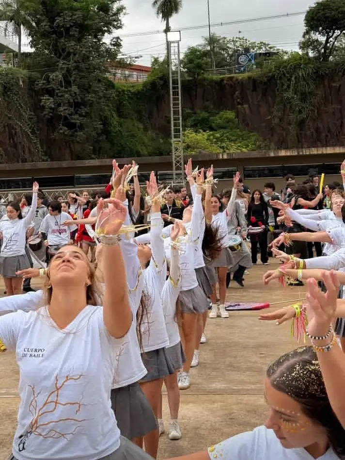 Estudiantina 2025: se realiza la prueba piloto del show de scola