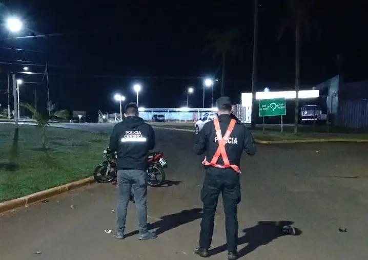 Motociclista falleció tras impactar contra un árbol