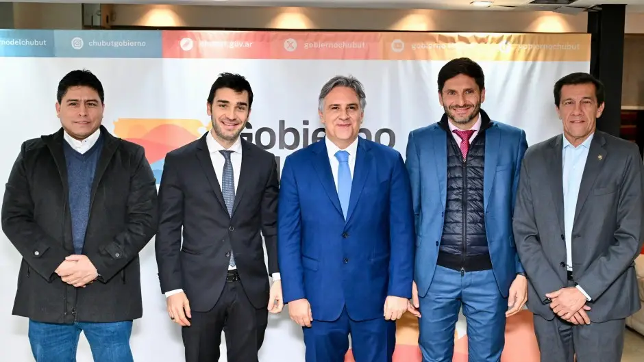 Seis provincias arman un frente electoral para enfrentar a Milei