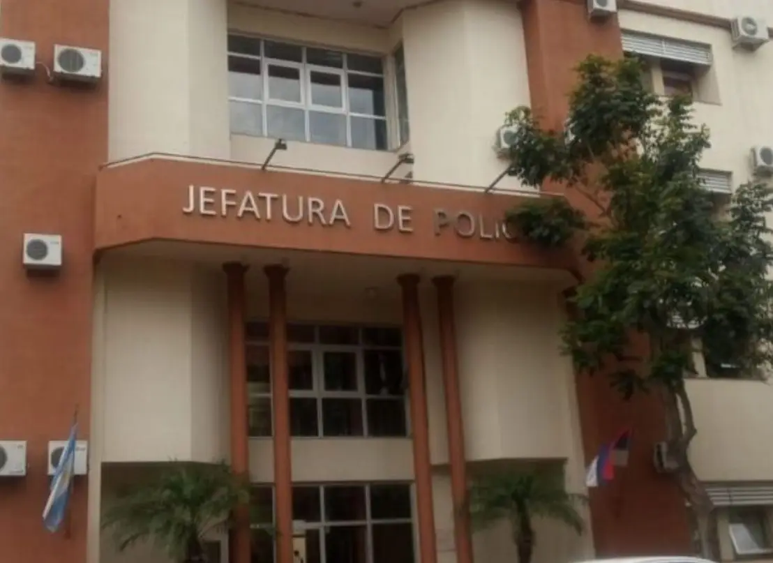 Separan de la Policía a un agente que fue filmado drogándose en una Comisaría