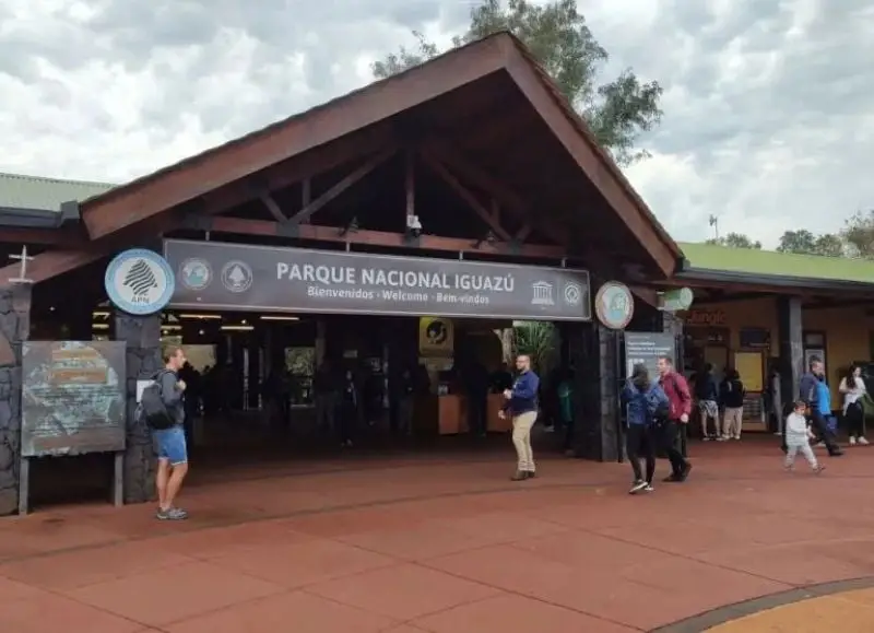Por el peso apreciado, el turismo de Iguazú entró en crisis