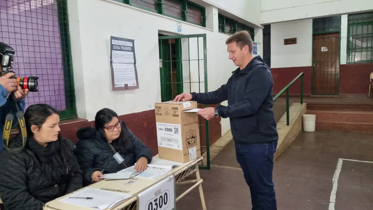 Elecciones provinciales del 8J: Macias votó e invitó a los misioneros a participar