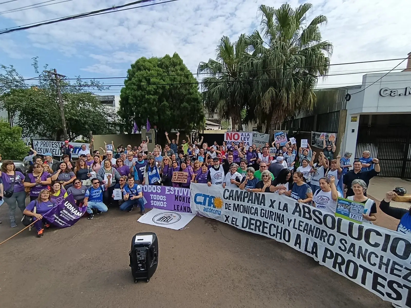 El piso salarial docente debería superar los $885 mil