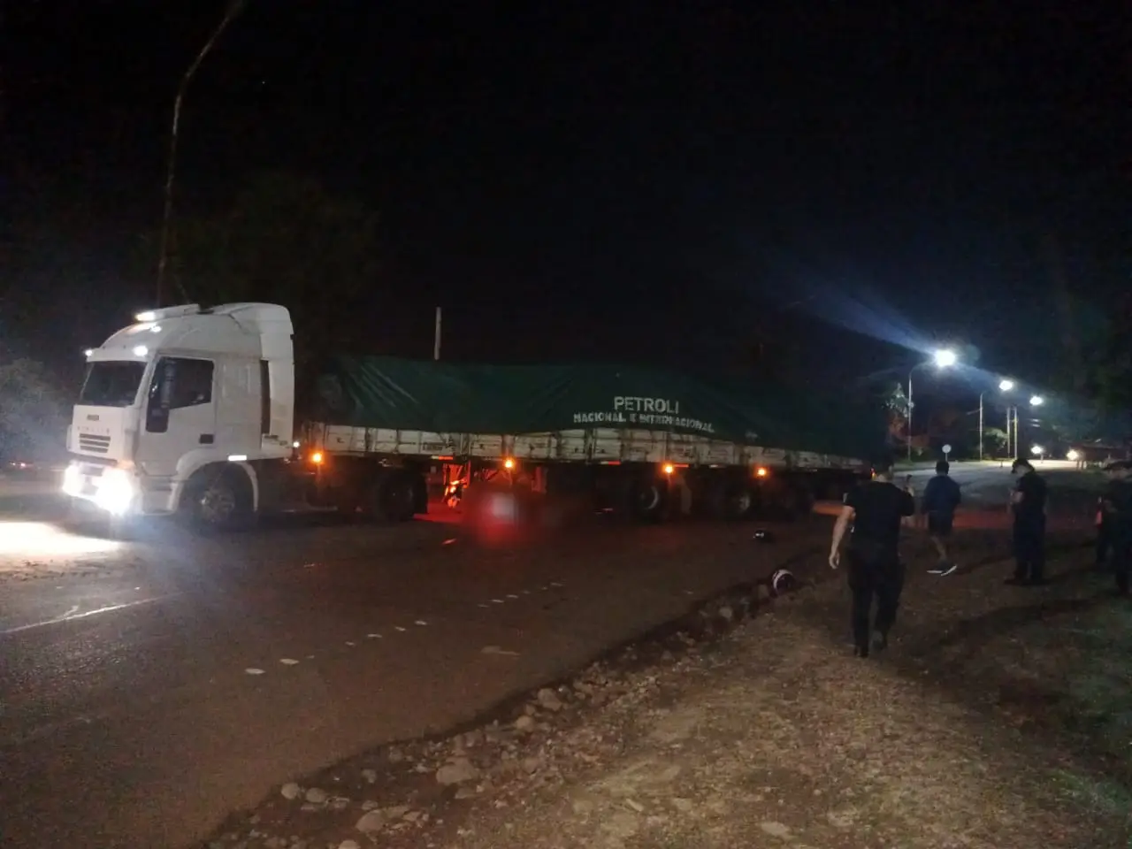 Alem: Motociclista muere en un choque con un camión