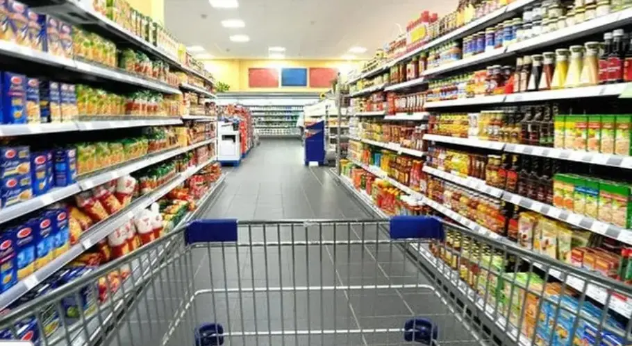 El índice de confianza del consumidor bajó 4,7% en febrero