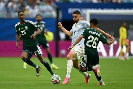 Uruguay apenas rescató un empate ante Arabia Saudita