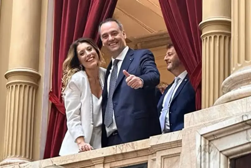 Adorni gastó $9 millones en una escapada familiar