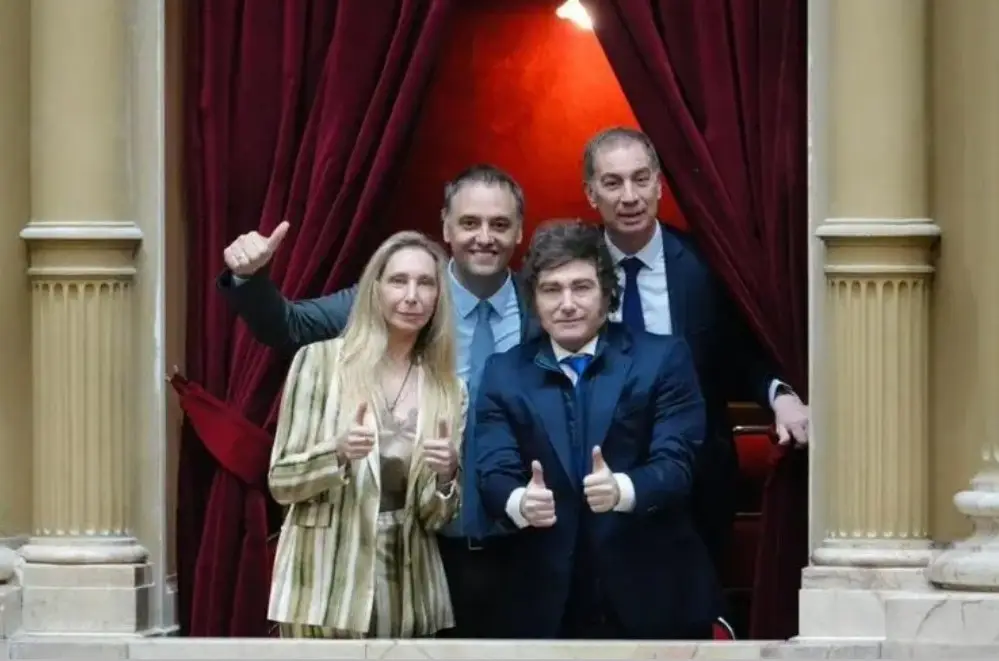 Milei respaldó a Adorni ante el Gabinete y Bullrich quedó frente a la tensión interna