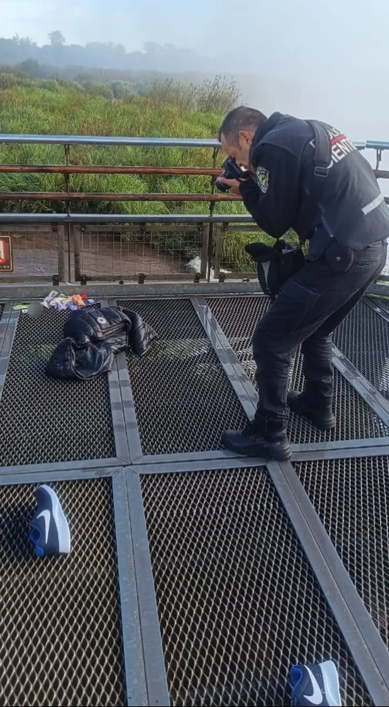 Intenso operativo de búsqueda de un turista que ingresó a las Cataratas