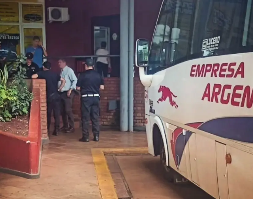 Detuvieron a un chofer de colectivo alcoholizado en Montecarlo