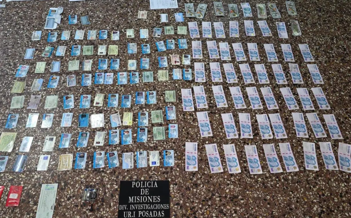Investigan una red de falsificación de dinero, cédulas y licencias de conducir en Posadas