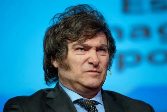 La imagen negativa de Milei llega al 56,9% y crece el malestar económico