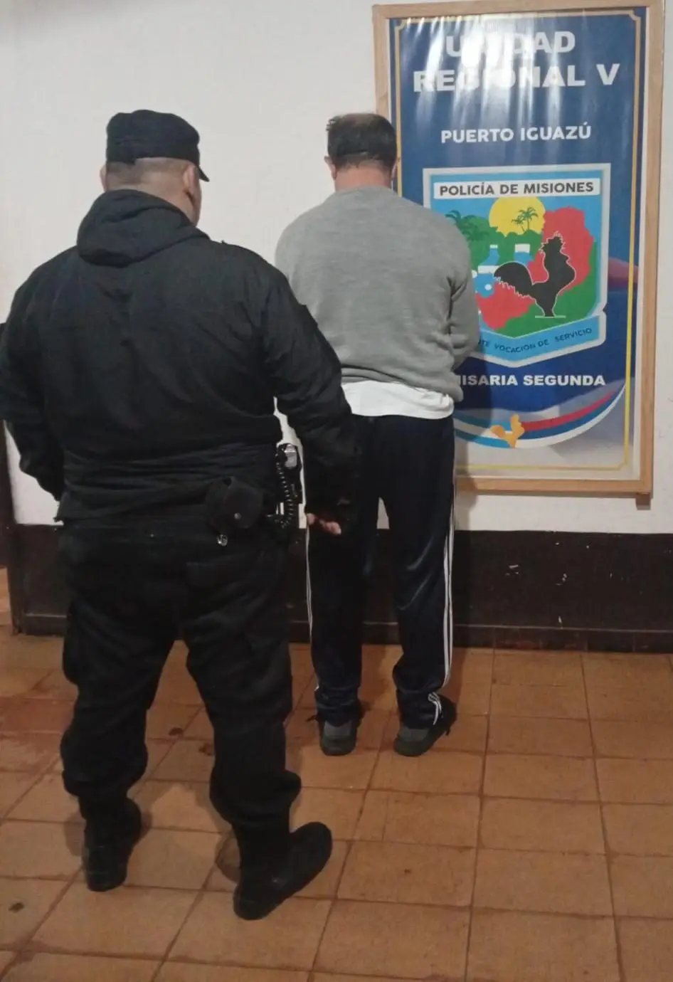 Su pareja lo descubrió observando MASI y fue detenido