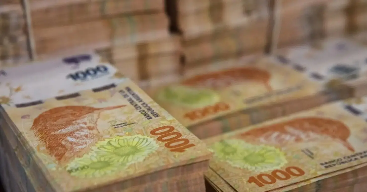 Mientras la Nación profundiza el ajuste, Misiones elimina 114 cargos jerárquicos y sostiene empleo