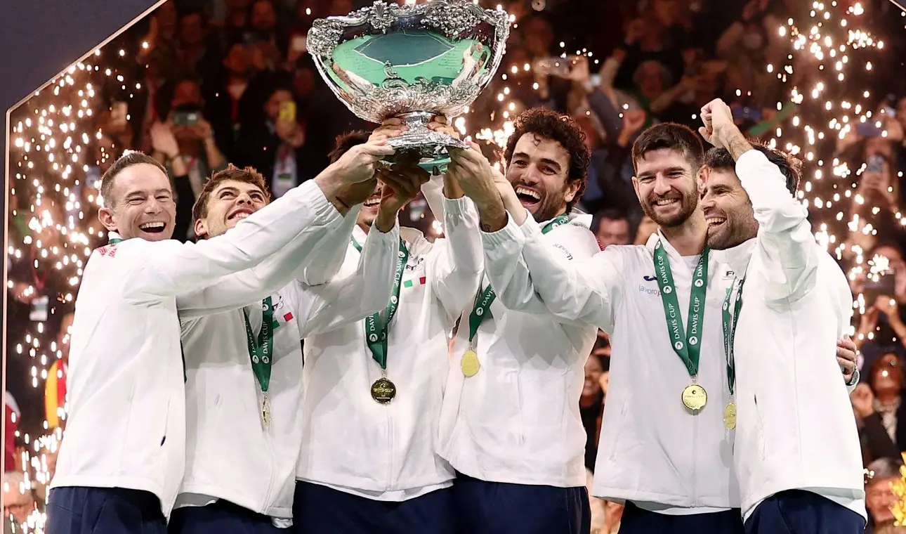 Italia conquistó la Copa Davis por tercera vez consecutiva