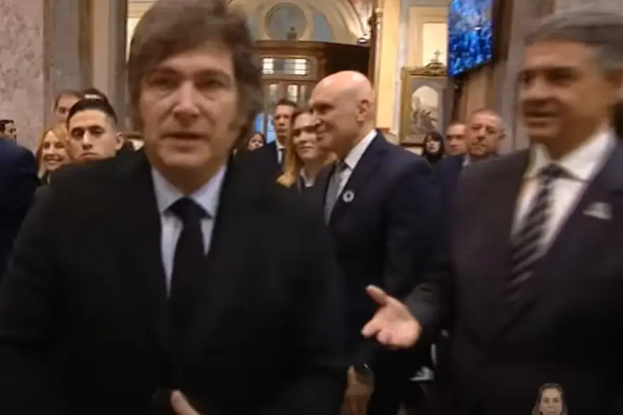 Milei se negó a saludar a Jorge Macri y a Victoria Villarruel