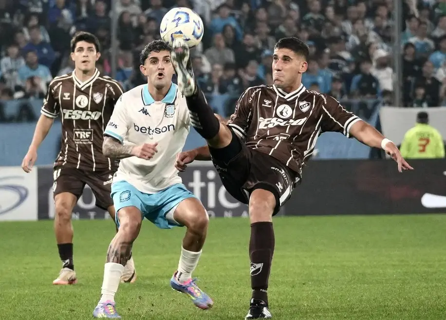 Racing quedó eliminado del Torneo Apertura