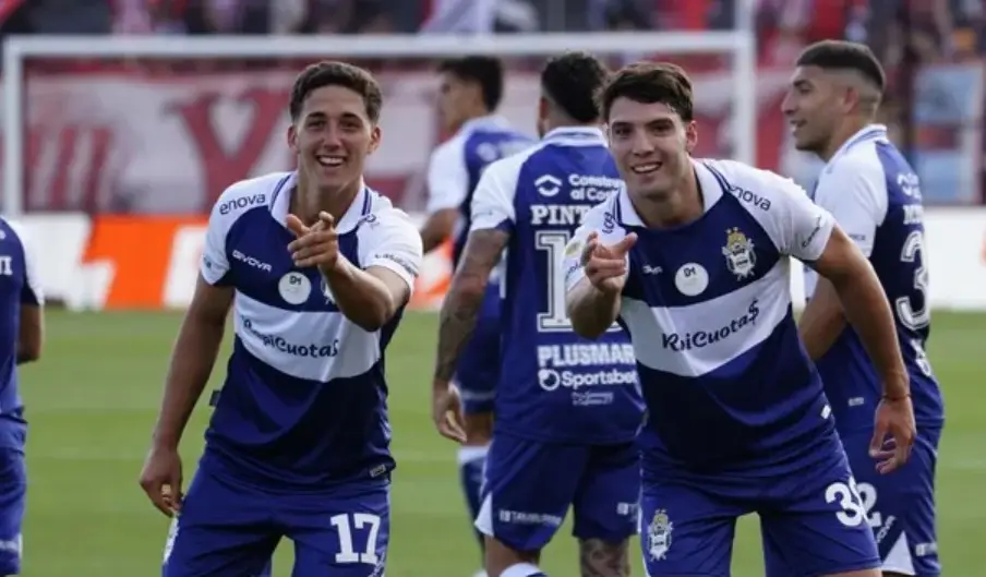 Gimnasia venció a Barracas y jugará un clásico histórico ante Estudiantes