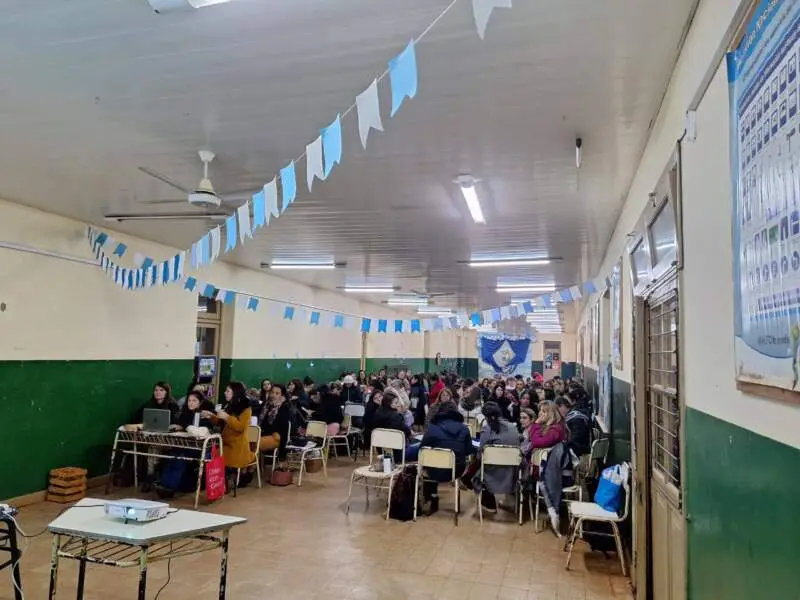 Malestar entre los docentes que participaron en ateneo de Alfabetización