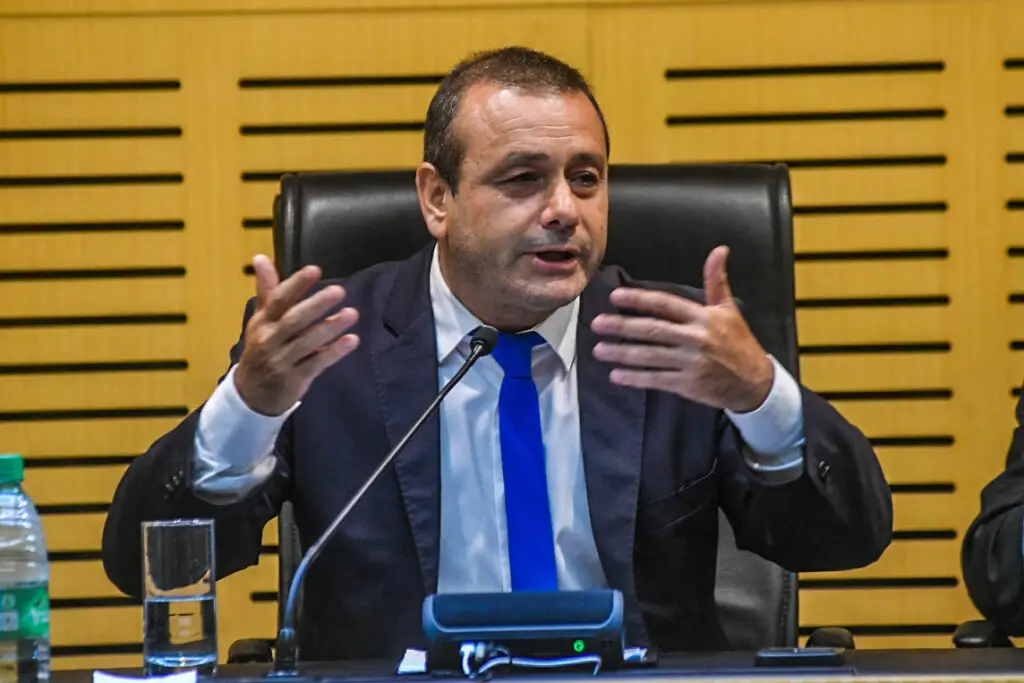 Herrera Ahuad: “seguiré trabajando con responsabilidad y convicción”