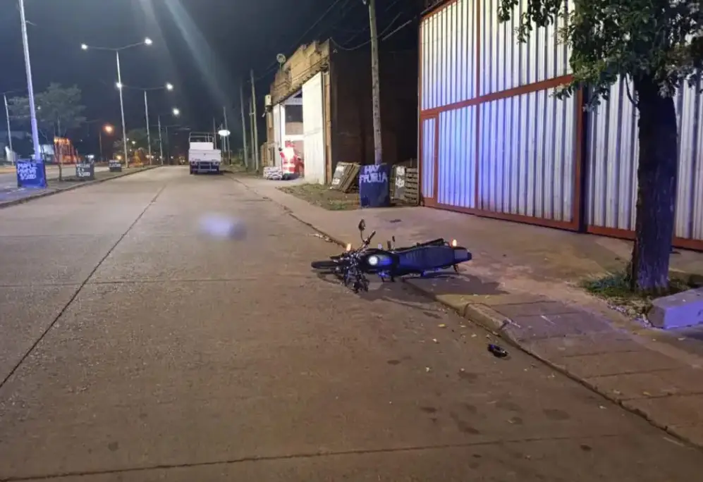Motociclista despistó y falleció en el acceso a Garupá